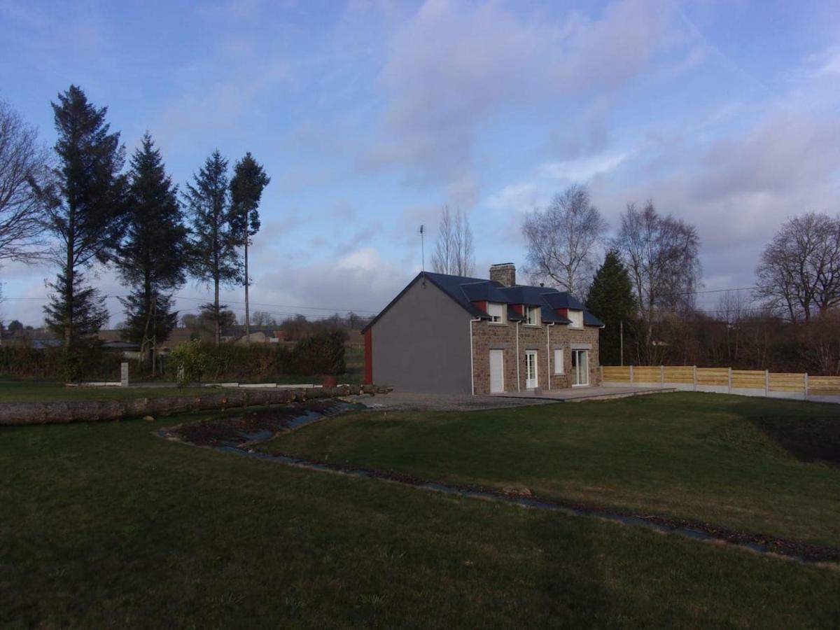 Gite de la hudardiere Villa Le Mesnil-Ozenne Exterior foto